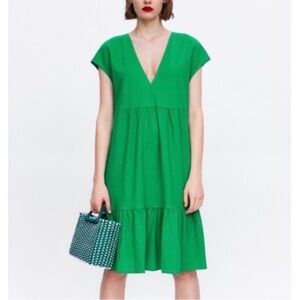 Zara Women’s Green Tiered Midi Ruffled Short Sleeve V-neck Dress Size SMALL